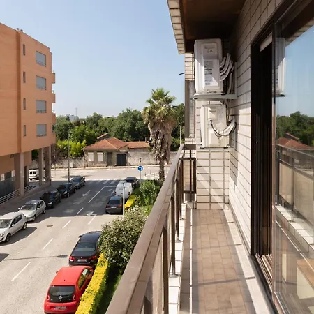 Host Wise - Bright And Elegant Urban Flat With Balcony 포르투