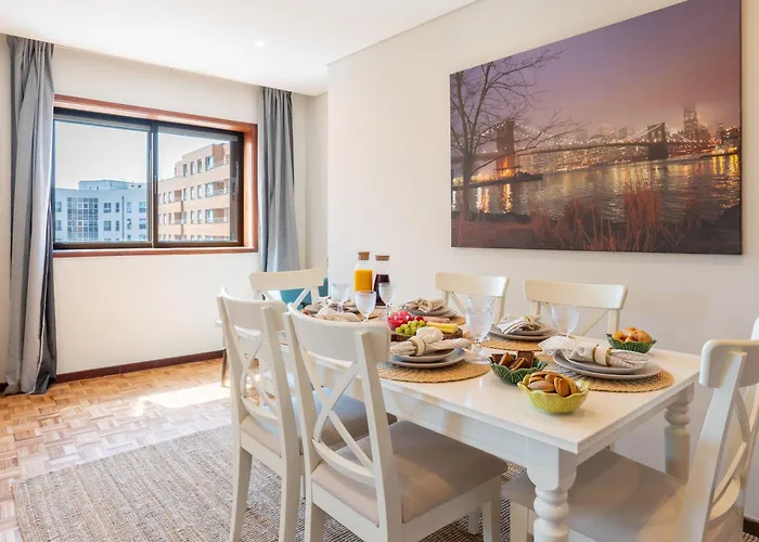 Апартаменты Host Wise - Bright And Elegant Urban Flat With Balcony