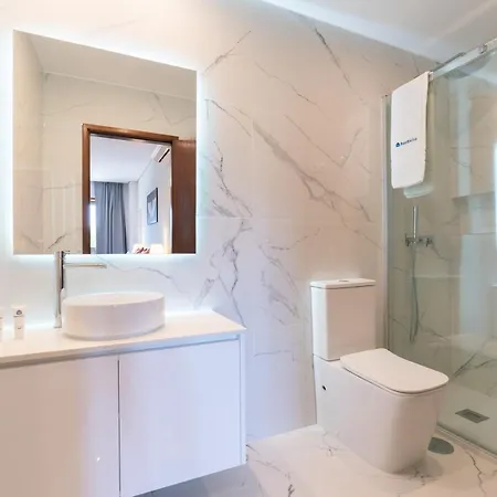 Host Wise - Bright And Elegant Urban Flat With Balcony Lejlighed Porto